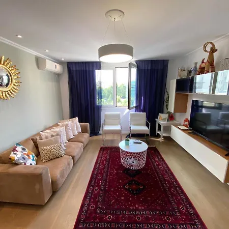 Cozy & Stylish Tiran