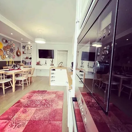 Cozy & Stylish Daire