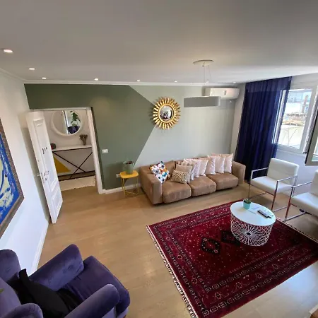 Cozy & Stylish Daire